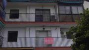 Piso en lucena situado en avda de santa teresa, con 102 m2 aprox, distribuidos en salón independiente, t ...