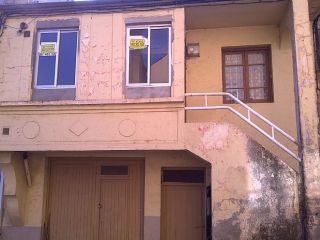 Casita de dos plantas en el puente domingo florez, bien ubicada dentro del pueblo, tres habitaciones, salon, b ... Casita de dos plantas en el puente domingo florez, bien ubicada dentro del pueblo, tres habitaciones, salon, b ...