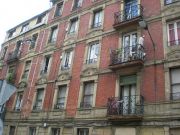 Vivienda amplia y luminosa a reformar, ubicada en el casco viejo de bilbao. cercana a todos los servicios, col ...