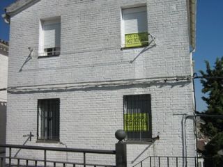 Piso amplio y luminoso, situado en calle virgen de la aurora en monturque. cuenta con salón, dos dormitorios, ... Piso amplio y luminoso, situado en calle virgen de la aurora en monturque. cuenta con salón, dos dormitorios, ...