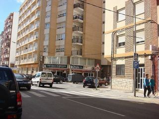 Vivienda situada en una de las avenidas principales y céntricas de la ciudad, a 200 metros. de la plaza ... Vivienda situada en una de las avenidas principales y céntricas de la ciudad, a 200 metros. de la plaza ...