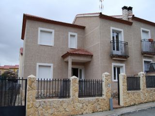 Chalet adosado Espinosa de Henares Chalet adosado Espinosa de Henares