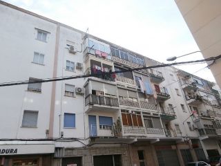 Vivienda acogedora de tres dormitorios, muy funcional, no tiene ascensor ni garaje, situado en el barrio de sa ... Vivienda acogedora de tres dormitorios, muy funcional, no tiene ascensor ni garaje, situado en el barrio de sa ...