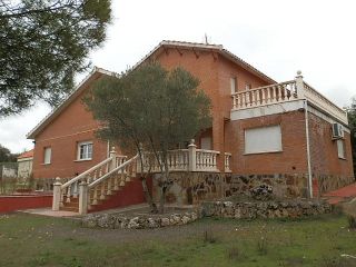 Chalet independiente Pioz Chalet independiente Pioz