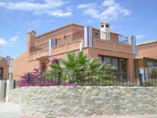Chalet independiente San Miguel de Salinas Chalet independiente San Miguel de Salinas