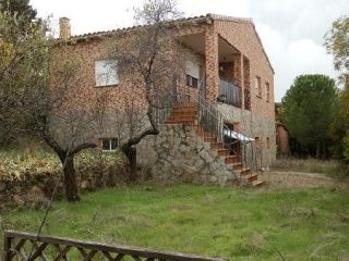 Casa unifamiliar en Hontoba Casa unifamiliar en Hontoba