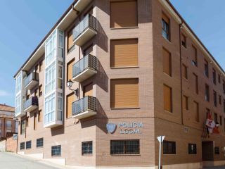 C. VILLALPANDO, 10-12, BENAVENTE C. VILLALPANDO, 10-12, BENAVENTE