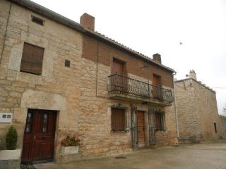 Casa en venta en plaza de nuestra señora Casa en venta en plaza de nuestra señora
