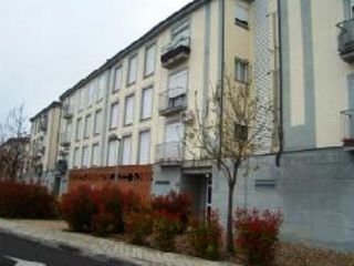 Local en venta en <span class="calle-name">c. avila Local en venta en <span class="calle-name">c. avila