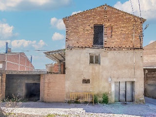 Casa en C/ De La Piedad, Almunia de San Juan (Huesca)