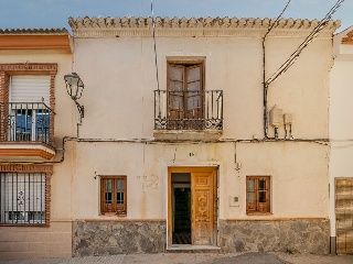 Casa adosada en C/ Real, Escúzar (Granada)