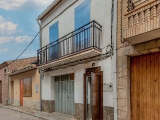 Casa adosada en C/ Ramón Formiguera