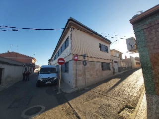 Edificio de viviendas en construcción detenida en  C/ Las Fuentes - Poblete - Ciudad Real