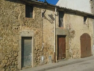 Vivienda adosada en C/ del Currero,  Mieres (Girona)