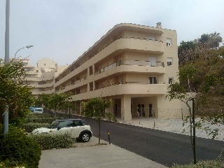 Piso y garaje en Benalmádena (Málaga)