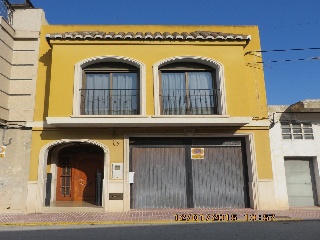 Casa adosada en calle San Vicente Ferrer, Llaurí