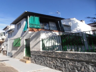 Casa adosada en calle Esteban de Rueda. Granada