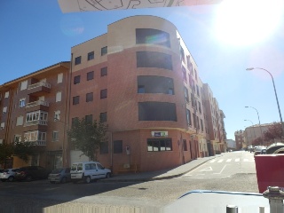 Piso y garaje en Almazán (Soria)