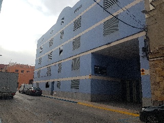 Plazas de Garaje y Trasteros en C/ Sancho Medna