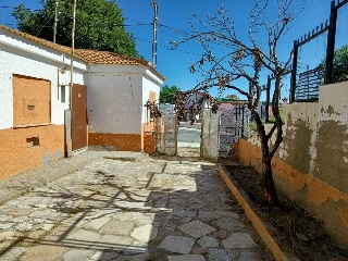 chalet Adosado situado en Guadix