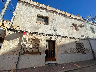 Casa adosada en C/ Pintor Alonso de Monreal - Lorca -