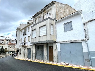 CL CALZADA,19 Castillo de Locubín (Jaén)