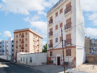 Edificio en C/ Almendro