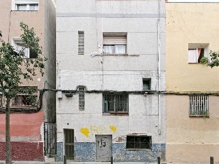 Vivienda en calle Maestro Ruperto Chapí, Badalona