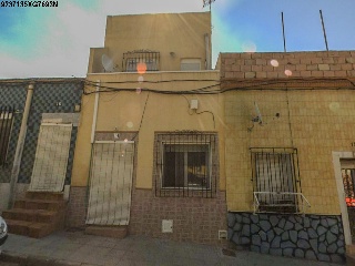 Casa adosada en calle Goleta, Cartagena