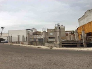 Edificio en construcción en C/ Massalavés  