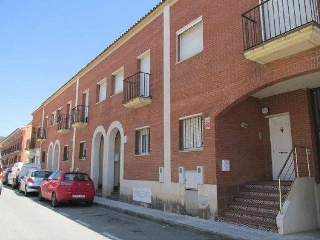 Casa adosada en C/ Montagut, Nº 28 - Santa Susana - Barcelona