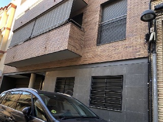 Piso con garaje y trastero en C/ Sant Lluis, Ripollet (Barcelona)