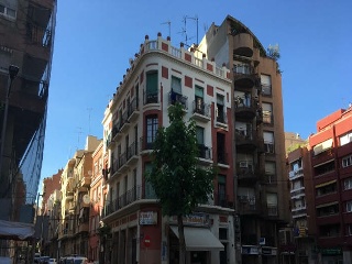 Edificio en Av Sant Ruf