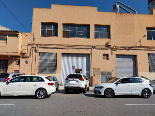 Local comercial en C/ Industria - Ripollet - Barcelona