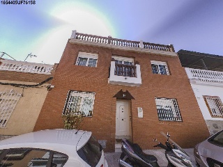 Casa adosada en calle Manuel Atienza, Málaga