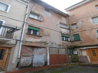 Casa en Pradoluengo