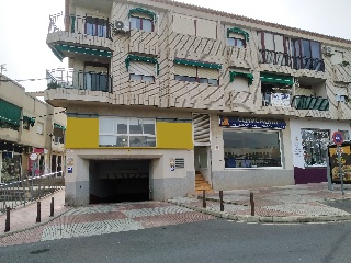 Plaza de garaje en Av Ejércitos españoles 