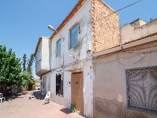 Casa adosada en C/ Pintor Sorolla nº 17