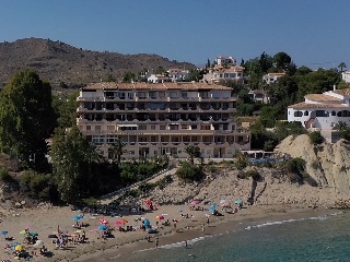 Conjunto de apartamentos en Cala Lanuza