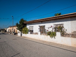 Chalet independiente en Desamparados