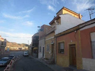 Casa adosada en C/ del Pozo - Cartagena -