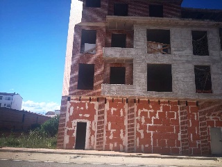 Edificio en construcción en Navarrete (La Rioja)