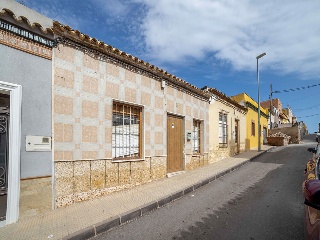 Casa en C/ Martínez Rizo