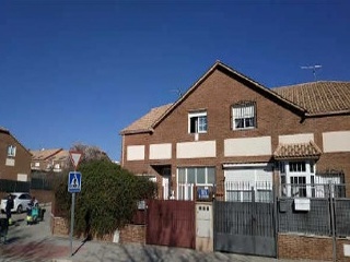 Casa adosada en Quer - Guadalajara -