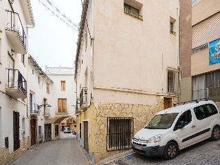 Casa adosada en C/ San Roque - Callosa d´Ensarrià - Alicante