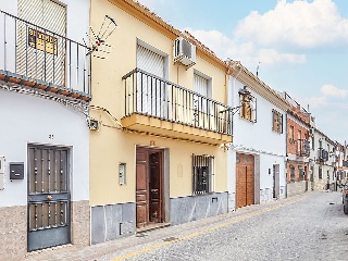 Vivienda en C/ Cobatillas, Martos (Jaén)