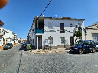 Edificio de viviendas y local en construcción en Bollullos Par del Condado - Huelva -