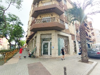 Local comercial en C/ Del Mar - El Altet - Alicante