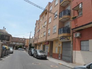 Local comercial en C/ Lucios - Puente Tocinos -