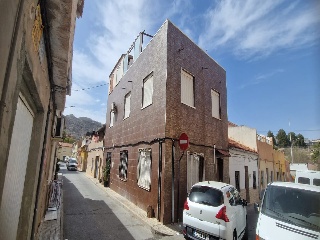 Casa adosada en C/ Goya - Elda - Alicante 